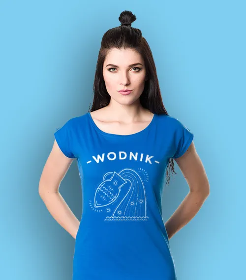 Koszulka damska z krótkim rękawem w kolorze niebieskim z nadrukiem znak zodiaku wodnik